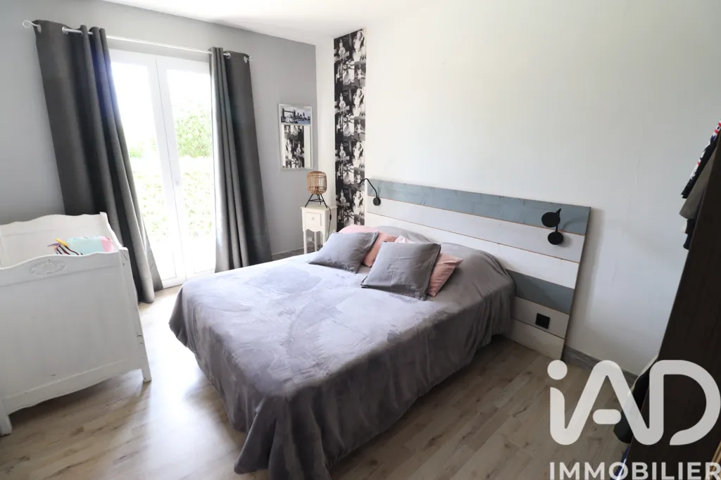 Chambres - Maison Contemporaine avec Piscine à Orignolles