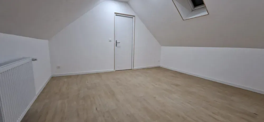 Pièces - Appartement Sans Vis-à-Vis au Dernier Étage à Nogent-sur-Oise
