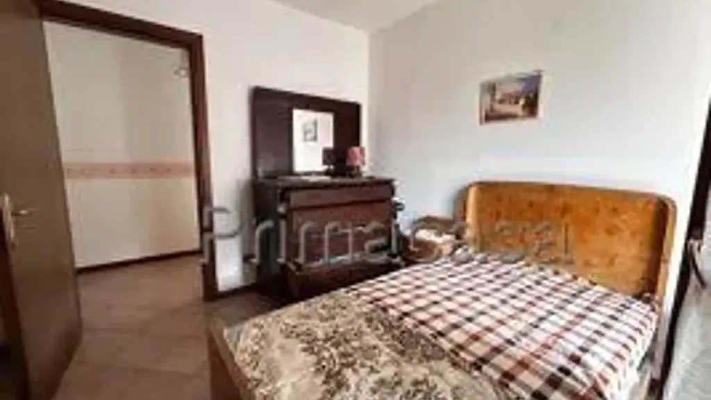 Magamistoad - Detached House with Courtyard in Prevalle