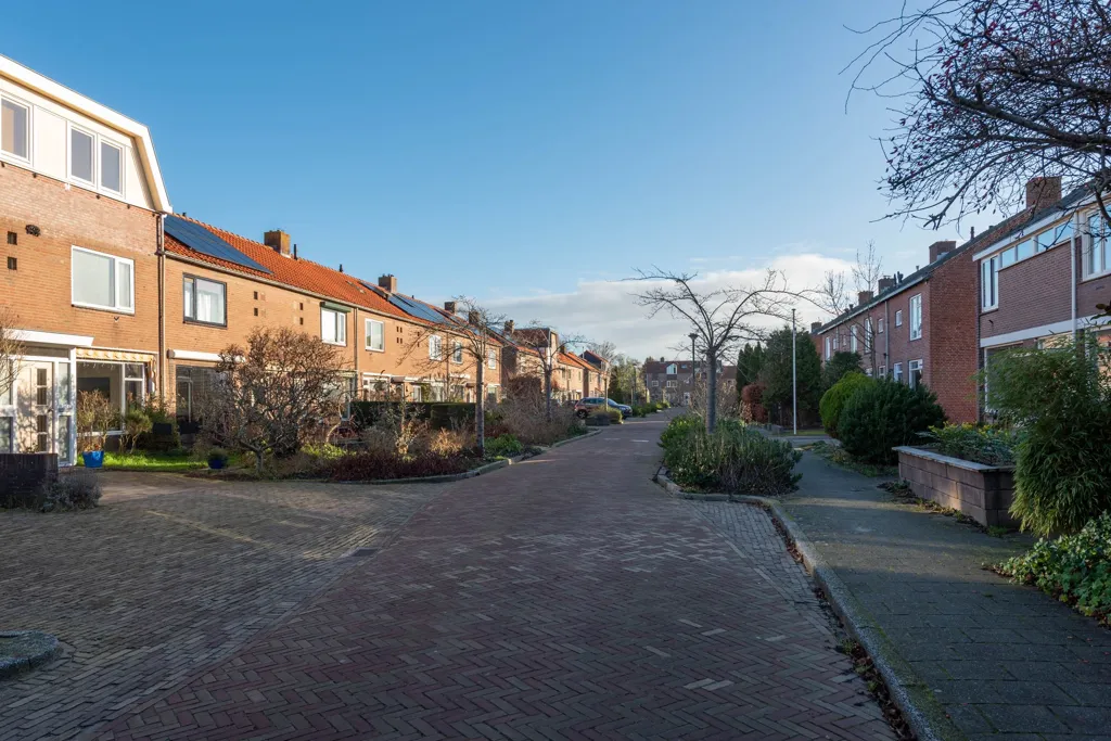 Välivaade - Spacious Renovated Semi-Detached House in Heiloo