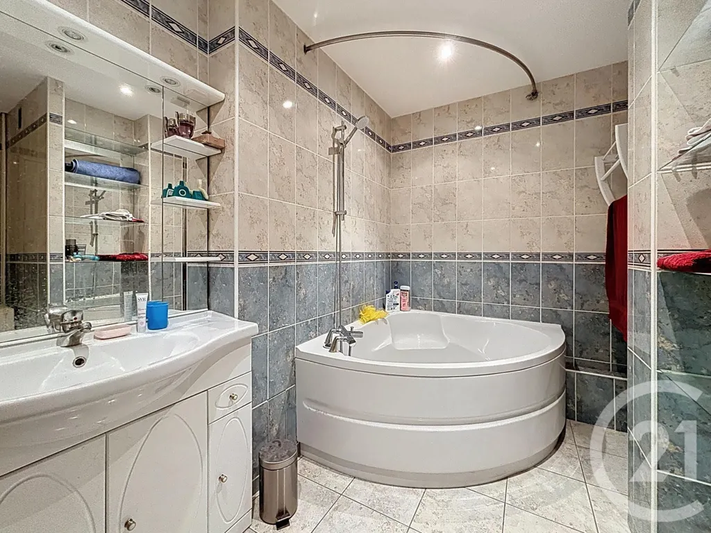 Salles de bain - Appartement avec Ascenseur à Dijon