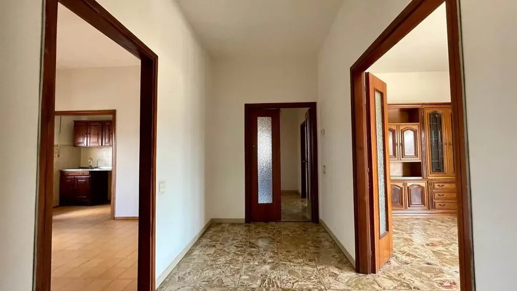 Esik - Apartment on Multiple Levels in Figline e Incisa Valdarno