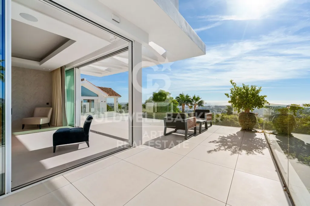 Terrass - Contemporary Mediterranean Villa with Panoramic Views in Benahavís