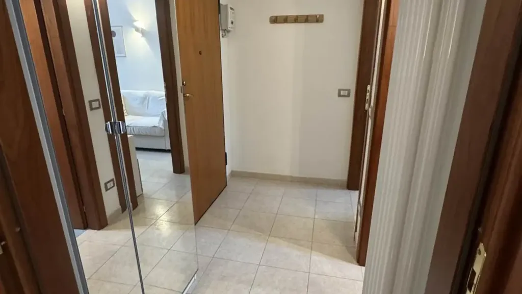 Entrée - 2-Bedroom Apartment with Balcony in Milan