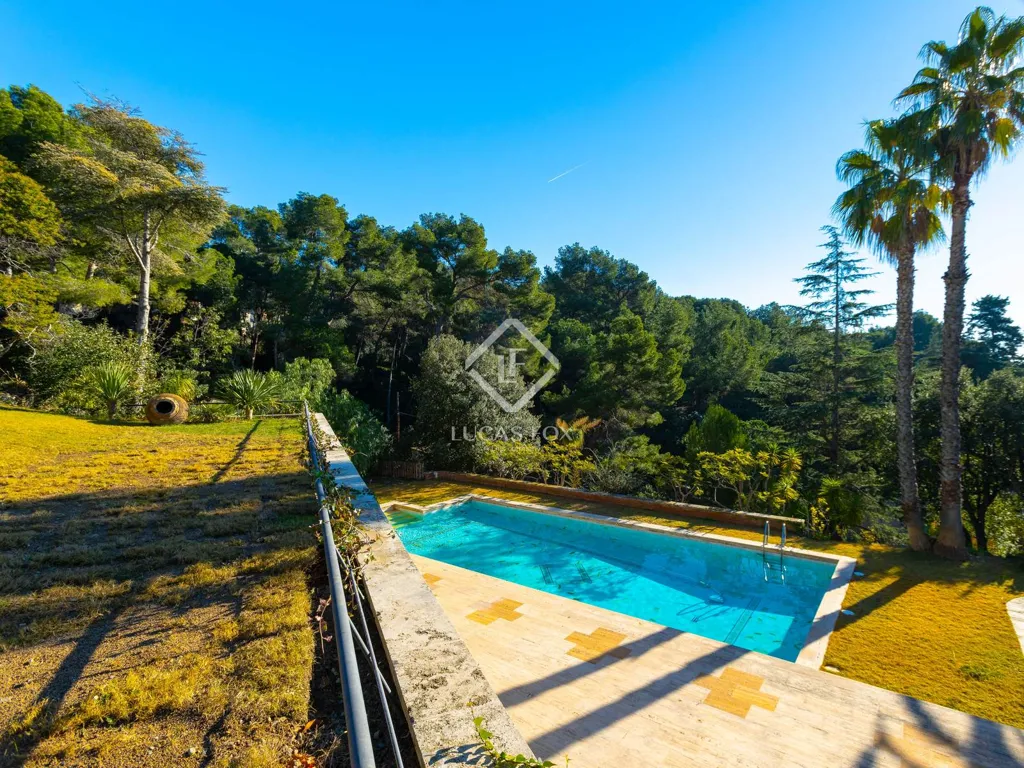 Piscine - Luxury Villa with Sea View in Premià de Dalt