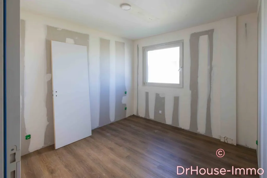 Pièces - Appartement Rénové avec Ascenseur à Orléans