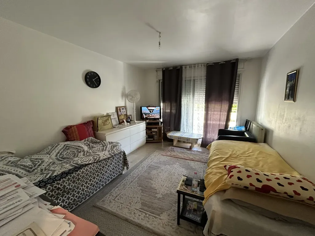 Magamistoad - 1-Bed Flat with Terrace in Chave