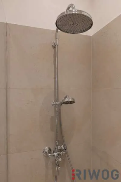 Salles de bain - Denkmalgeschütztes Apartment with Lift in Mödling