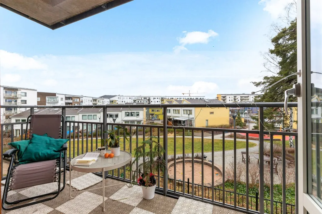Rõdu - Apartment with Balcony in Ursvik, Sundbyberg