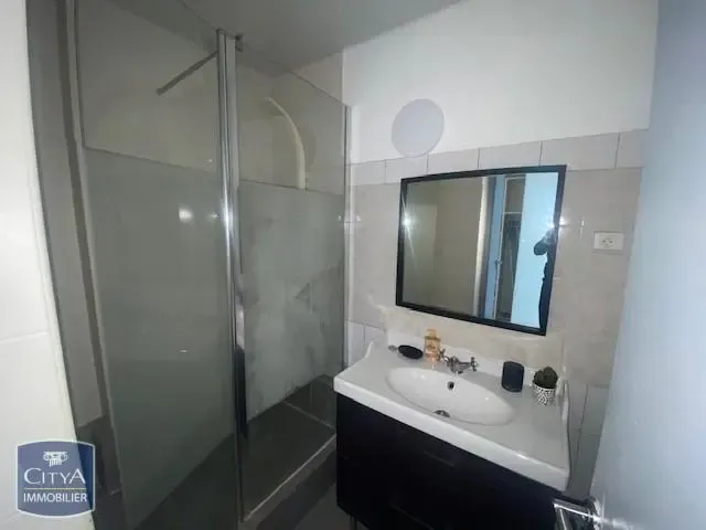 Vannitoad - Renovated Flat with Parking in Noisy-le-Grand