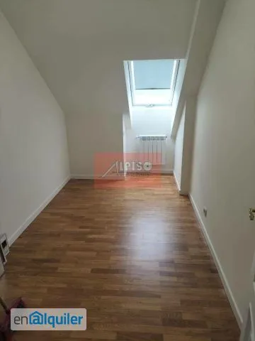Toad - Attic Apartment with Terrace in Barrocás