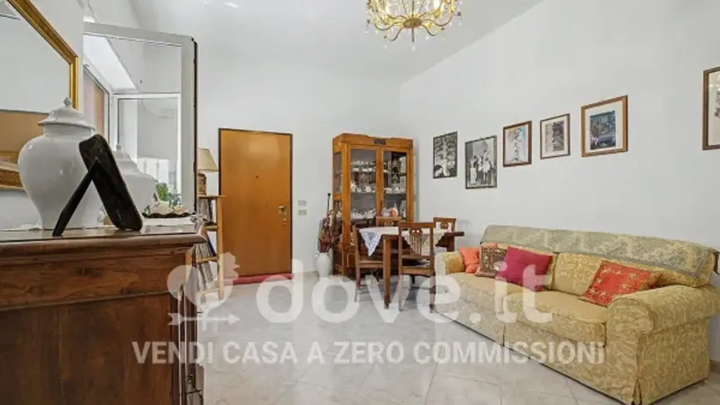 Séjour - Ground Floor Apartment with Garden in Pescara