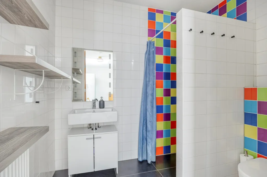 Salles de bain - Semi-Detached House with Panoramic Views in Leiderdorp