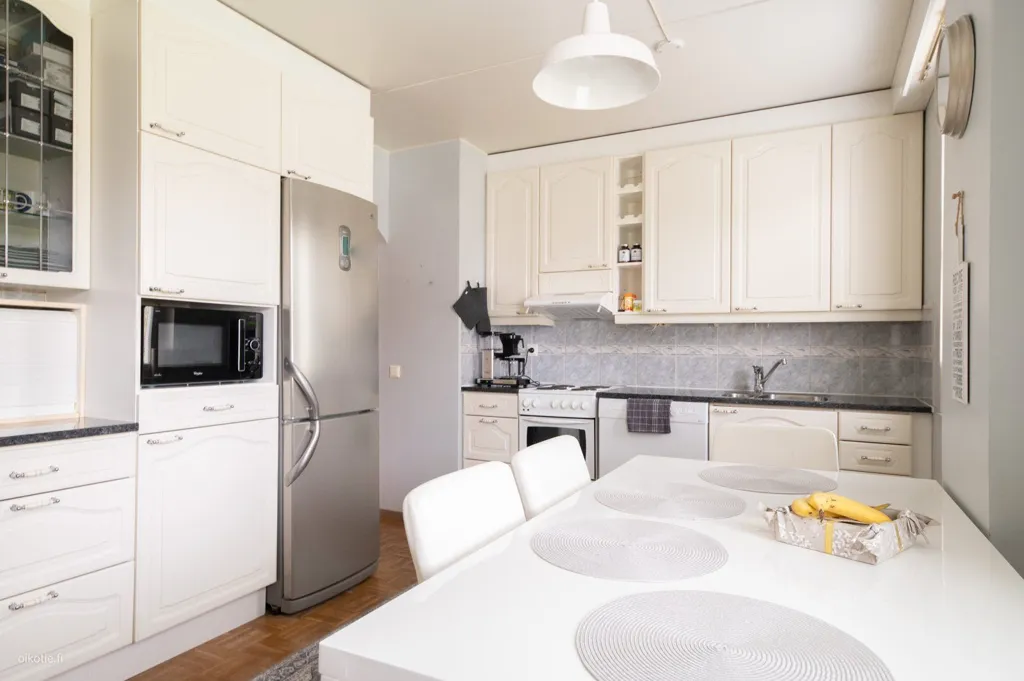 Cuisine - Three-Room Flat with South-Facing Terrace in Oulu