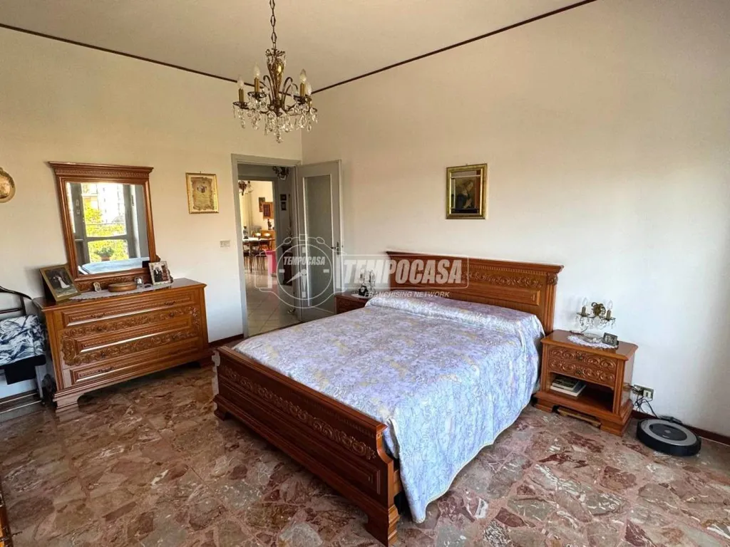 Magamistoad - Rearranged Apartment with Balcony in Collegno