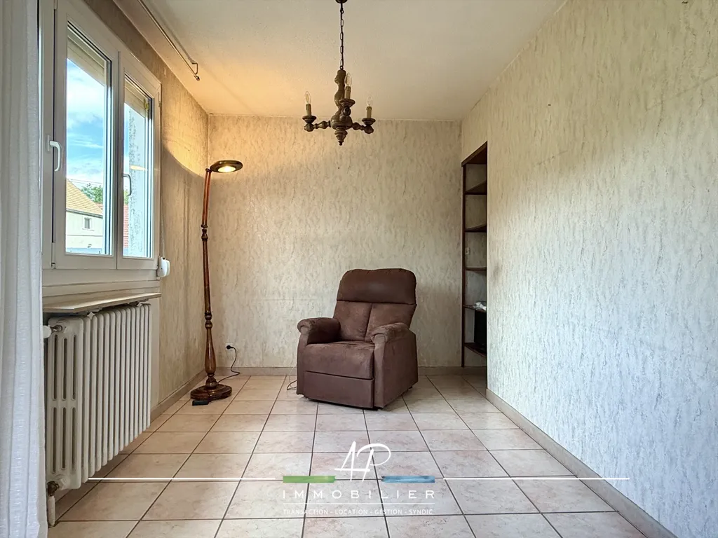 Office - Pavilion with Garden in Spoy