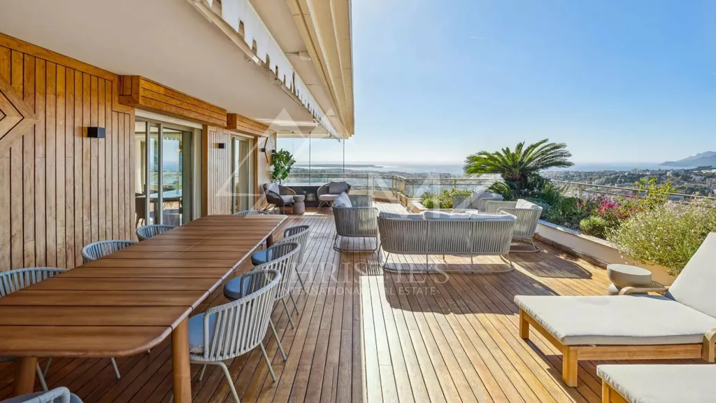 Terrass - Penthouse with Sea View on Cannet Hills
