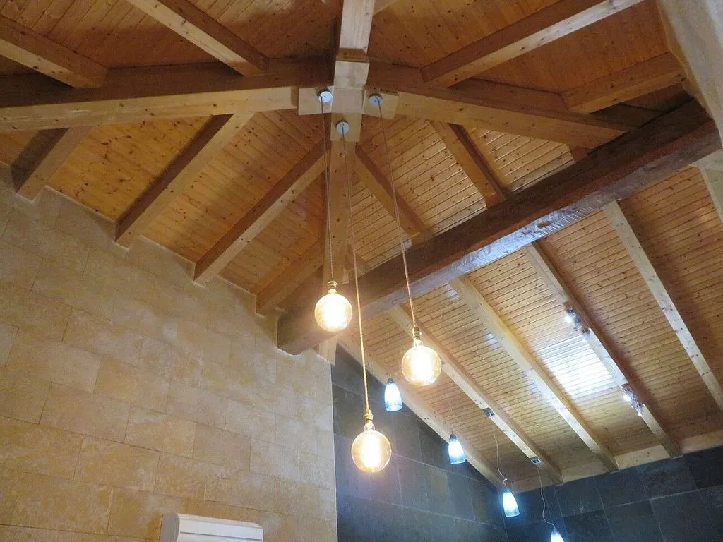 Toad - Rustic Chalet with Pool in Poblets
