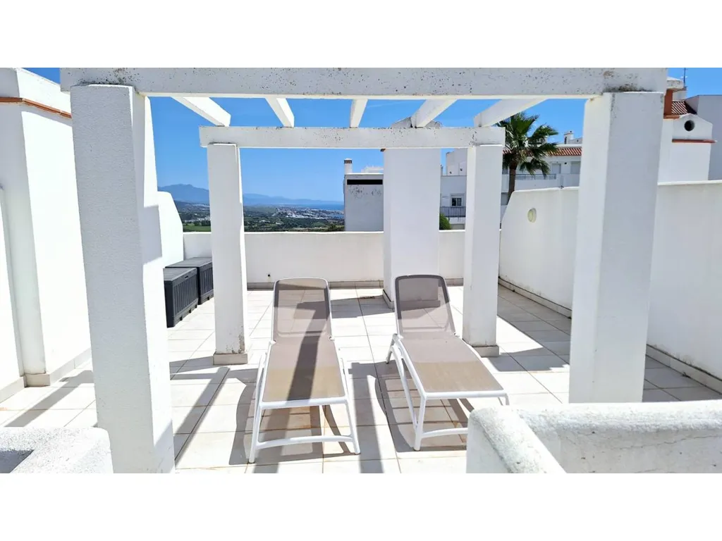 Terrass - Reformed Penthouse with Private Solárium in Casares