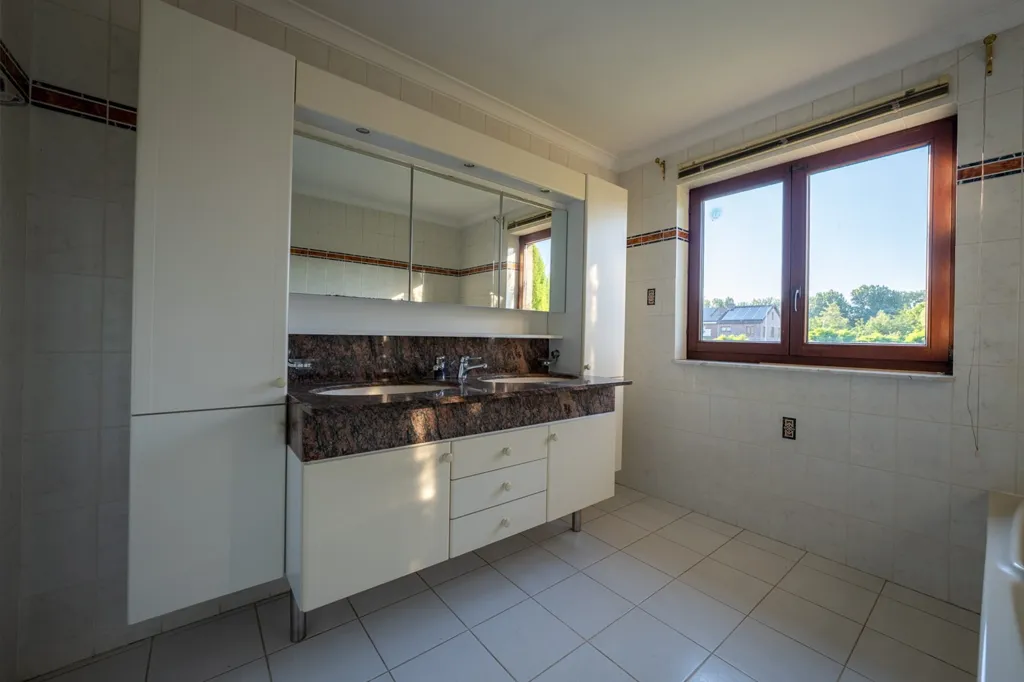 Salles de bain - Maison avec Vue sur la Schelde à Steendorp