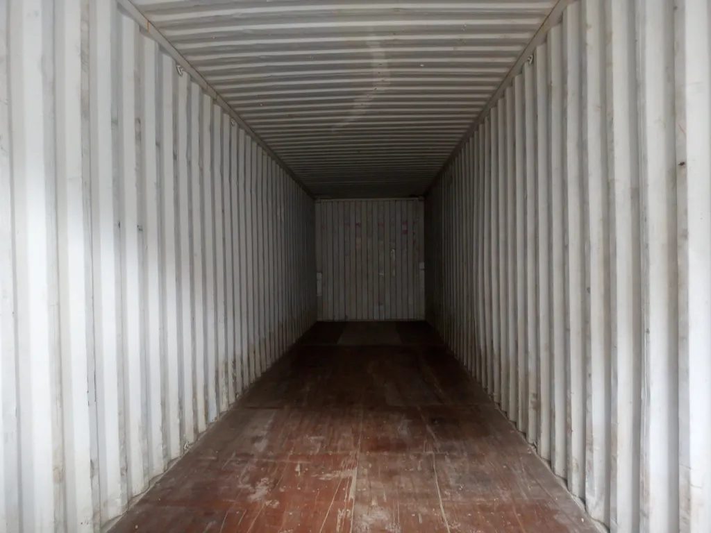 Toad - Strategically Located Container in Pärnu