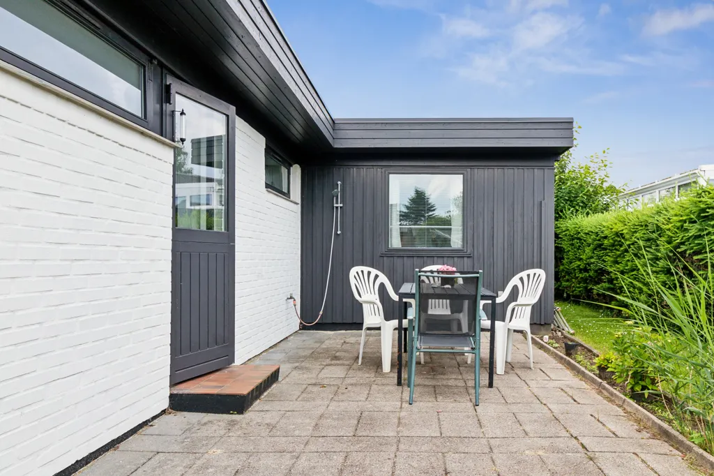Terrasse - Charming Holiday Home with Garden in Hejlsminde