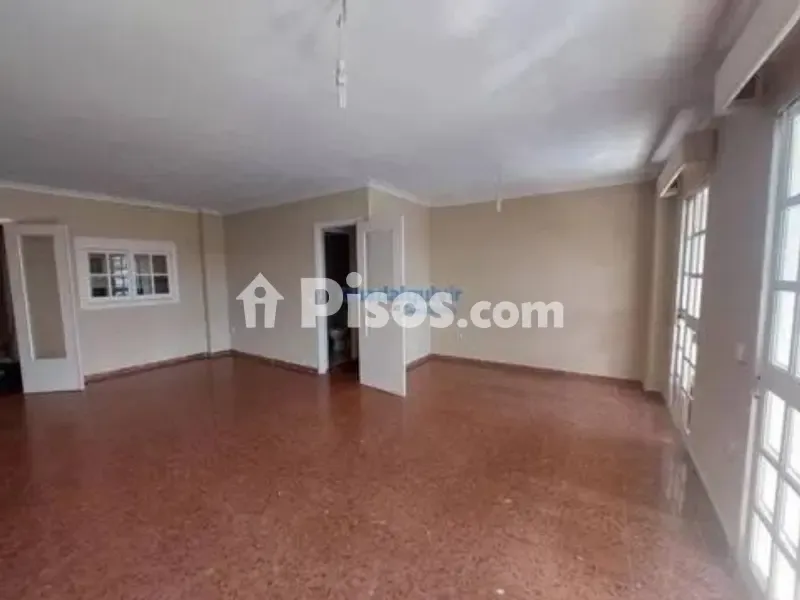 Elutuba - Spacious Flat with Terrace in Montequinto Centre