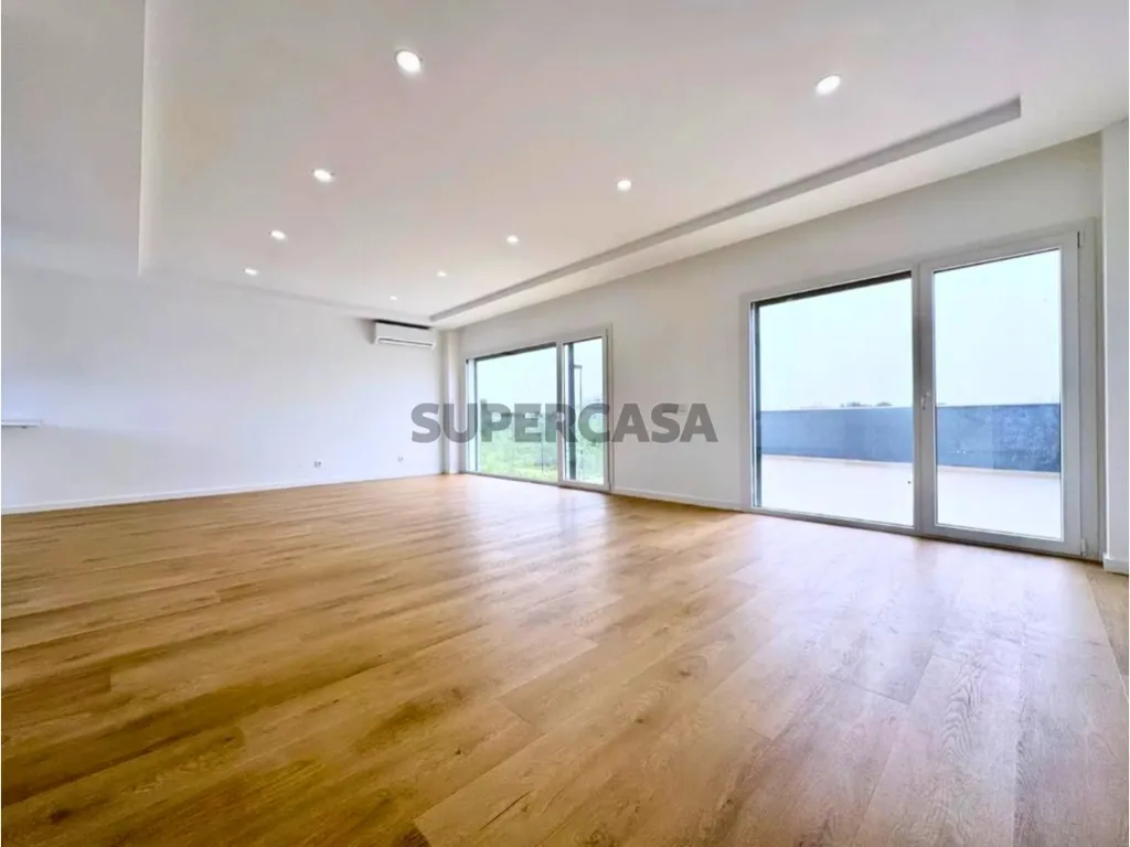 Living Room - Newly Built House with Terrace in Caparica
