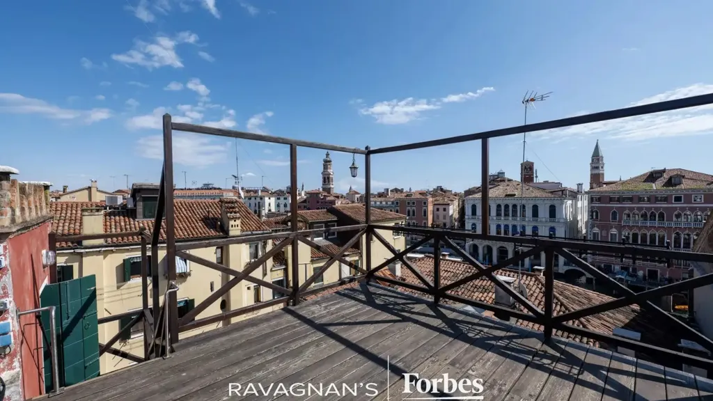 Terrasse - Luxury Penthouse with Canal View in Venice