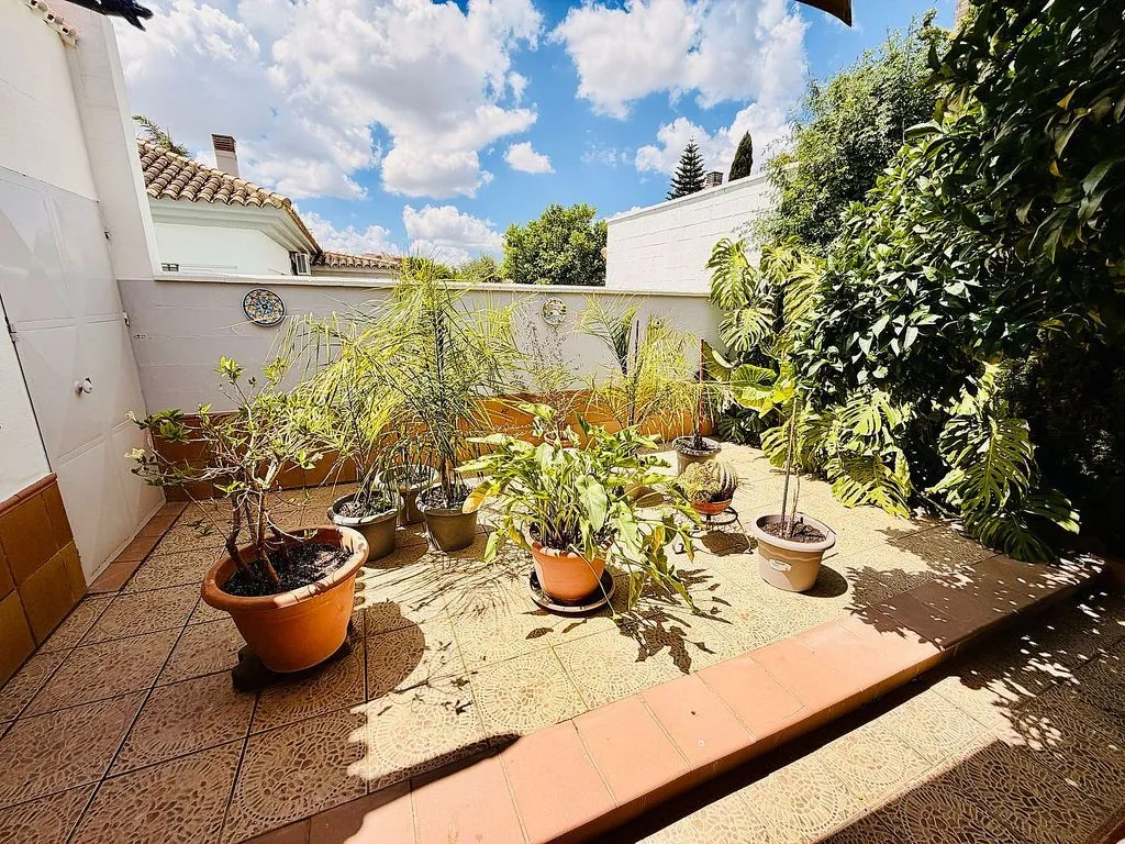 Jardin - Single-Storey Chalet with Terrace in Montequinto
