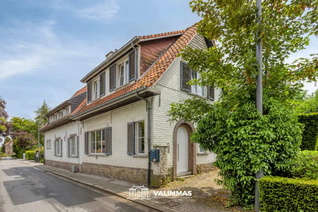 Välivaade - Charming Three-Storey House with Garden in Asse