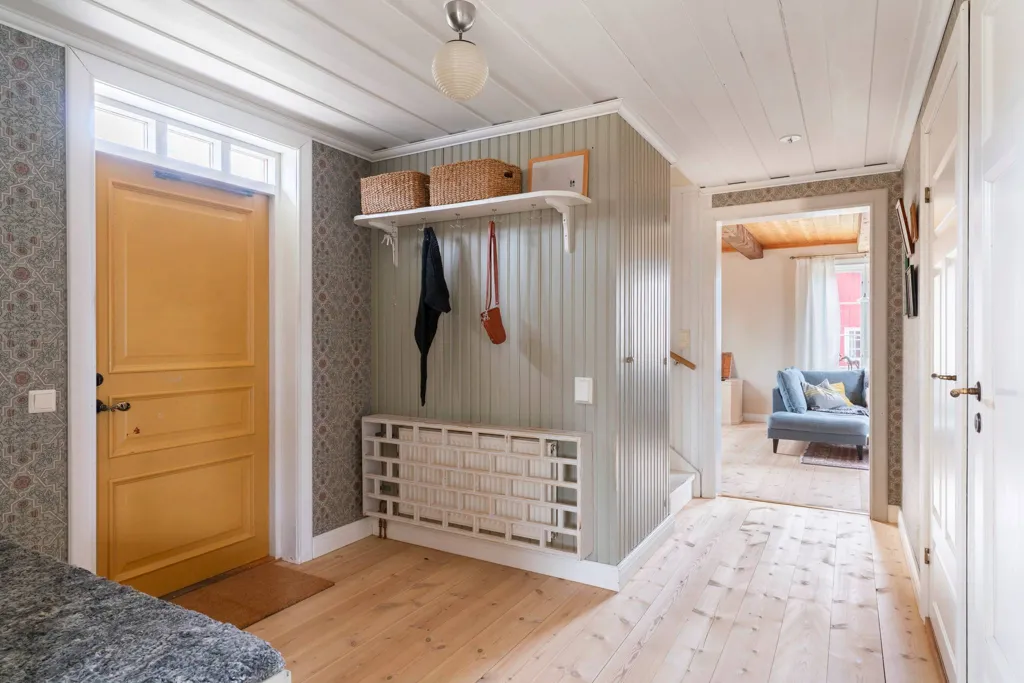 Entrée - Villa in Västerbottens Style near Umeå