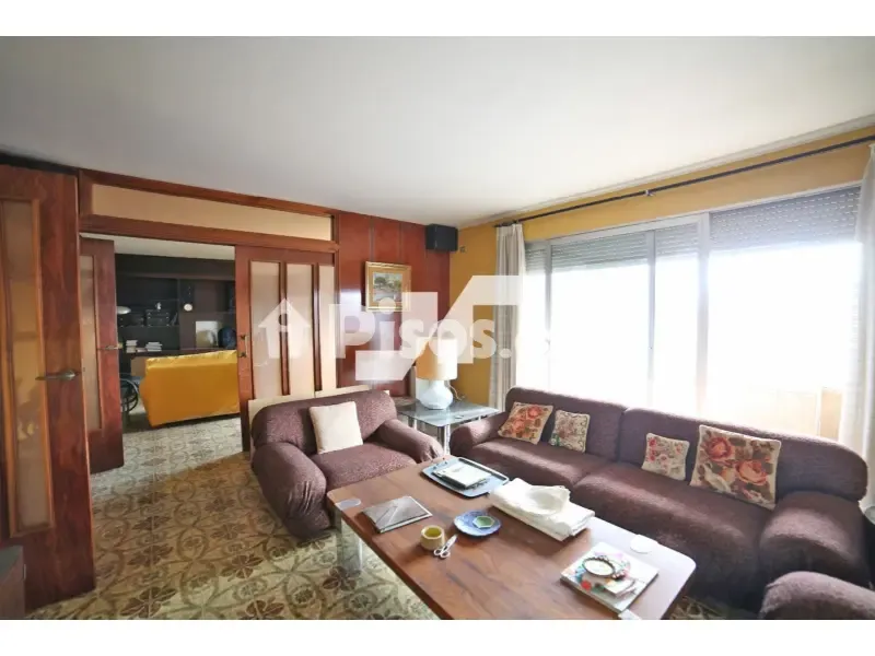 Appartement 4 chambres à ES