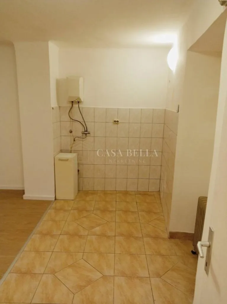 Köök - Studio Flat with Storage in Trešnjevka, Zagreb