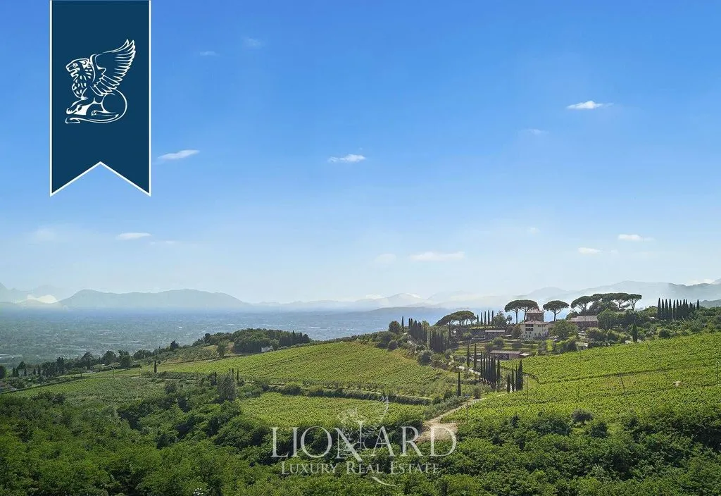 Jardin - Historical Villa with Pool in Capannori, Tuscany