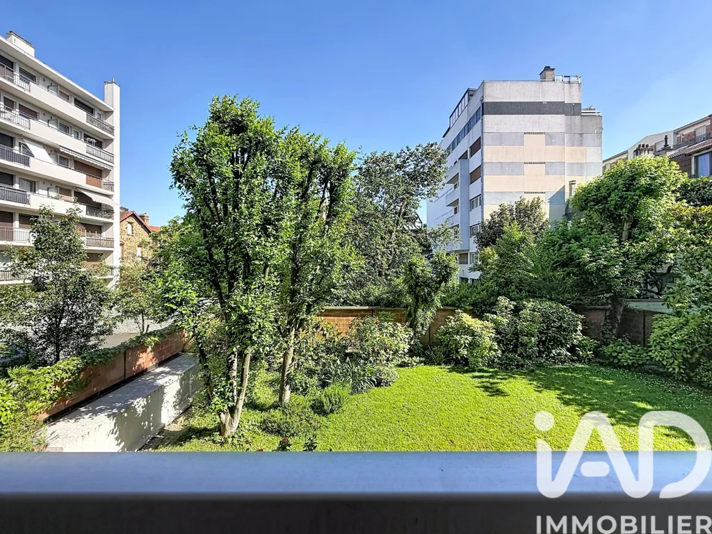 Jardin - Appartement avec Double Terrasse au Cœur de Bécon