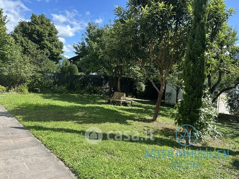 Aed - Villa with Extensive Garden in Lana