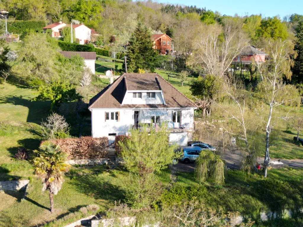 Vue aérienne - Maison avec Terrain et Vue Rivière à Jenzat