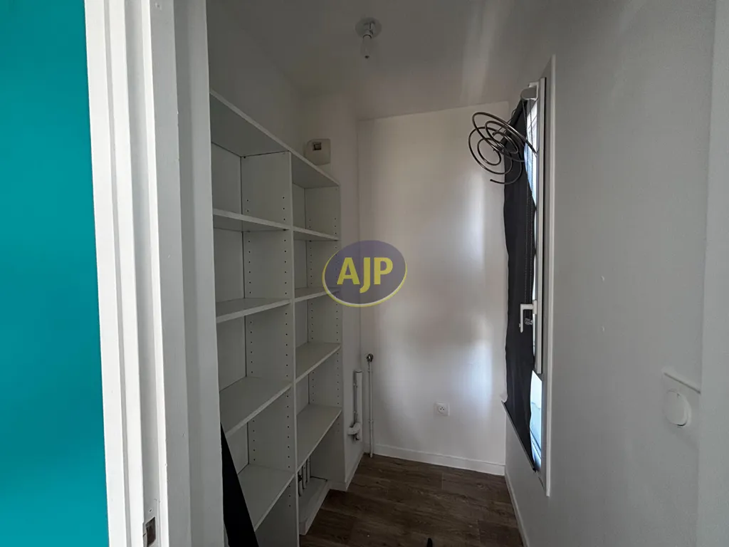 Stanze - Modern 2-Bed Flat with Balcony in Saint Herblain