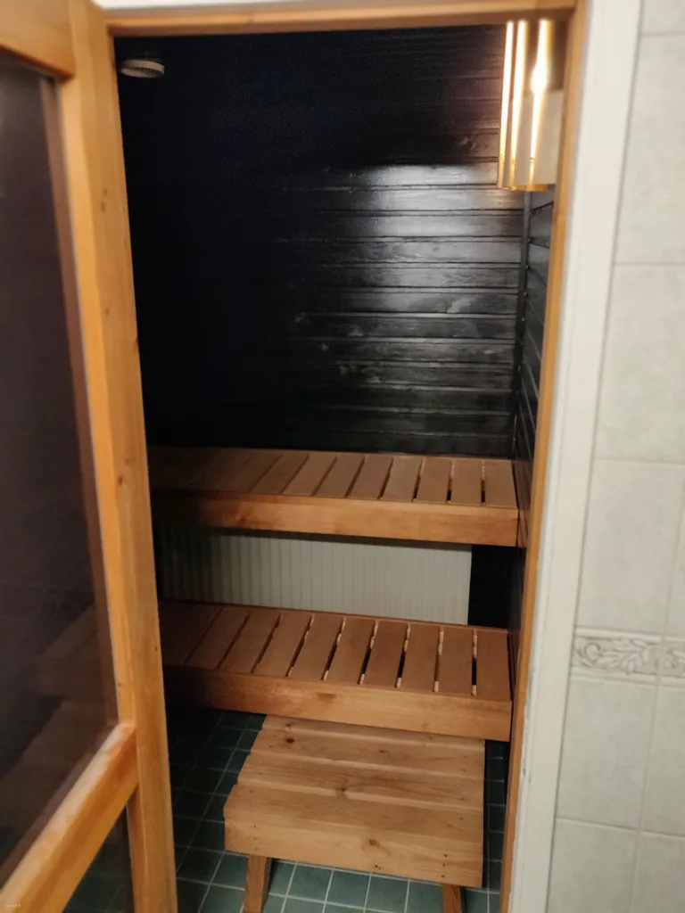 Rooms - Spacious Apartment with Balcony in Lahti