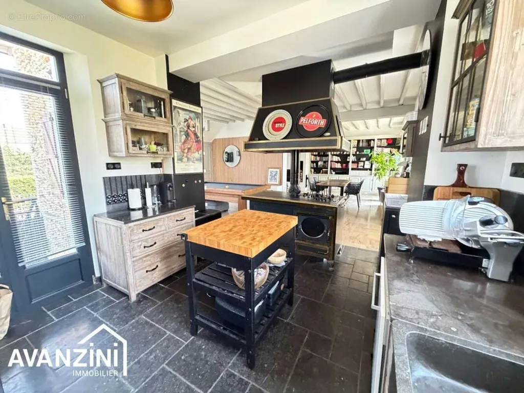 Cucina - Character House with Terrace in Coulommiers