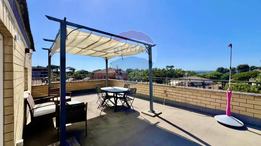 Terrass - Penthouse with Panoramic Terrace in Casalotti