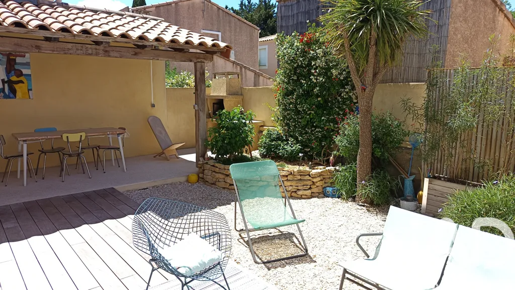 Terrasse - Villa avec jardin et balcon à Mèze