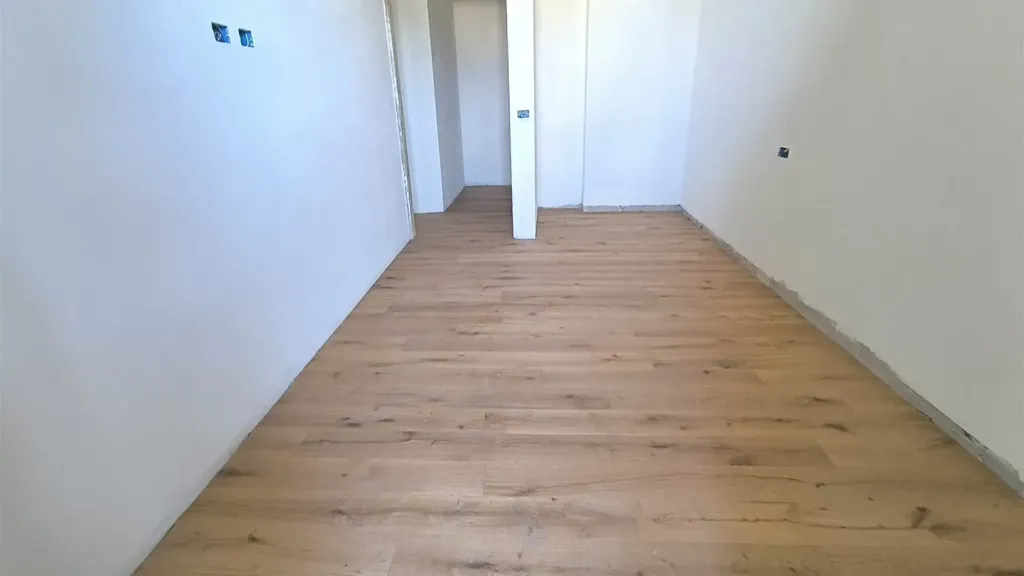 Esik - Rearranged Apartment with Panoramic Balcony in Florence