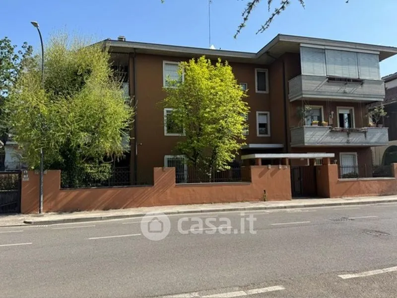 Esterno - Three-Bedroom Apartment with Terrace in Cremona