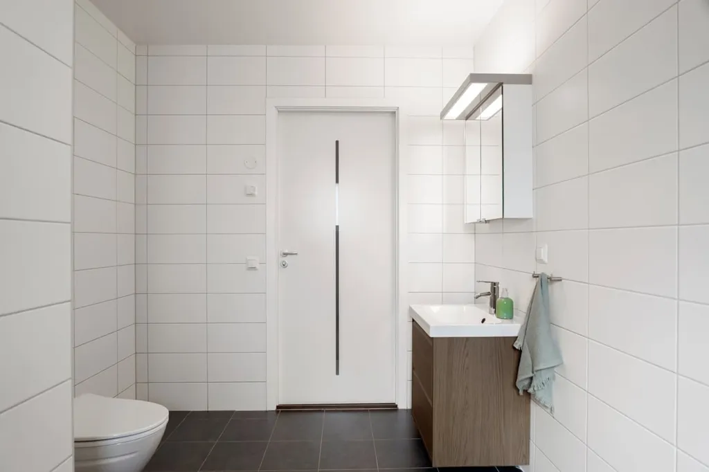 Salles de bain - Apartment with Large Balcony in Ulriksdal