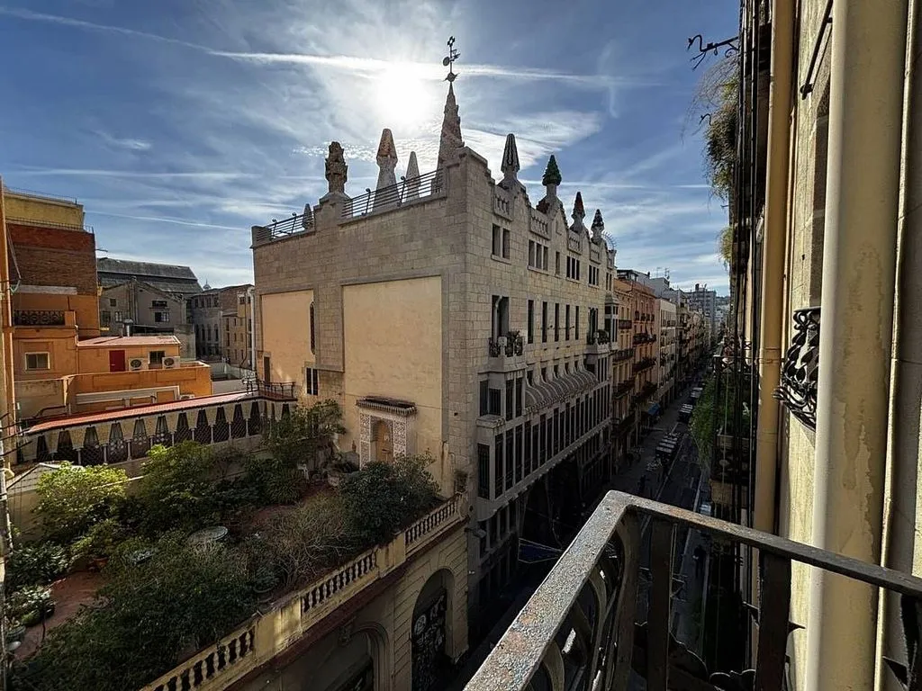 Balcon - Historic Apartment with Terrace in El Raval
