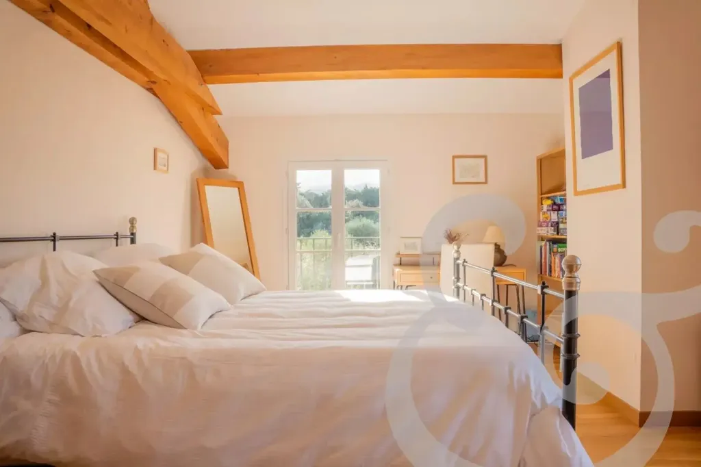 Chambres - Maison de Charme avec Piscine à Eygalières