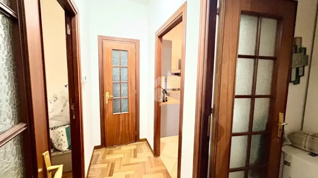 Esik - Rustic Apartment with Balcony in Palermo