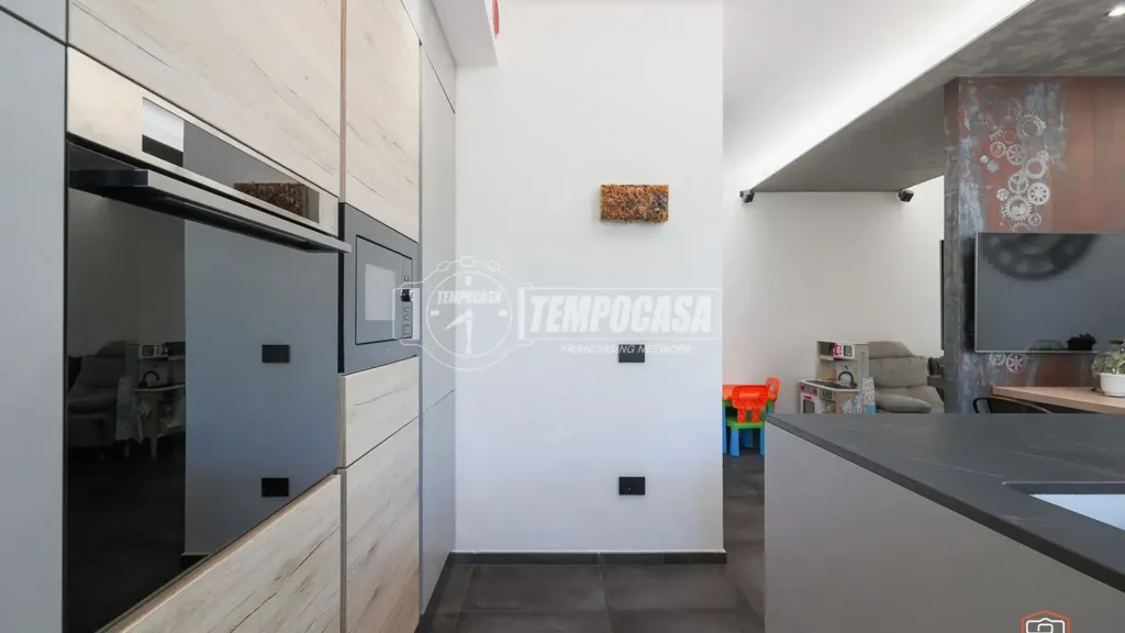 Köök - Ground Floor Apartment with Private Garden in Forlì